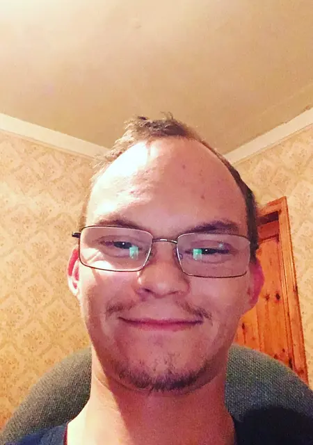 Я Максим, 33 років з Боярки, шукаю знайомства без зобов'язань