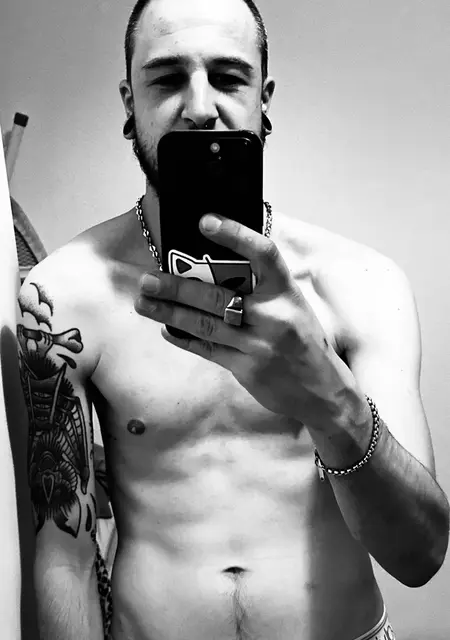 Manuel из Больцано, ищу на сайте знакомства на одну ночь