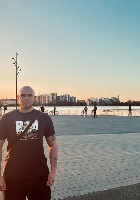 Віталій з Івано-Франківська, шукаю на сайті знайомства на одну ніч