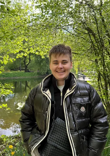 Никита из Хельсинки, ищу на сайте знакомства без обязательств