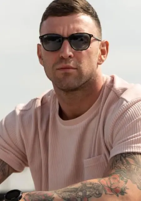 Я Michael Chris, 47 років, знайомлюсь для постійних стосунків у Києві