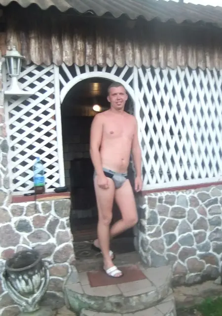 Вова из Жодино, ищу на сайте знакомства на одну ночь