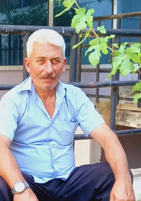 Halil Ibrahim из Чорум, мне 45, познакомлюсь для приятного времяпровождения