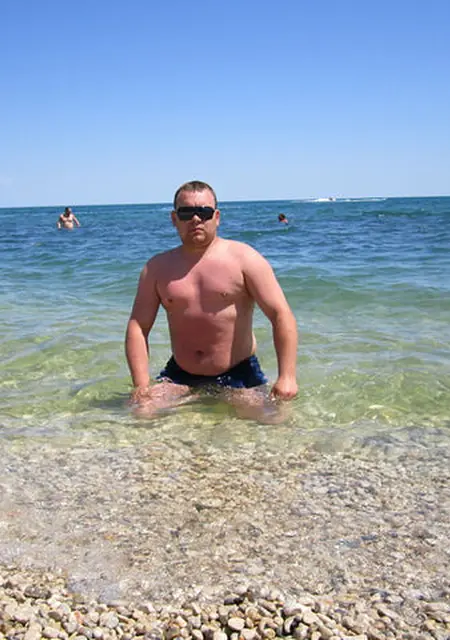 Я Anton, 40, из Чугуева, ищу знакомства без обязательств