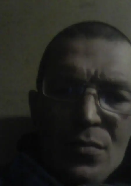 Я Олег, 46, из Марганца, ищу знакомства без обязательств