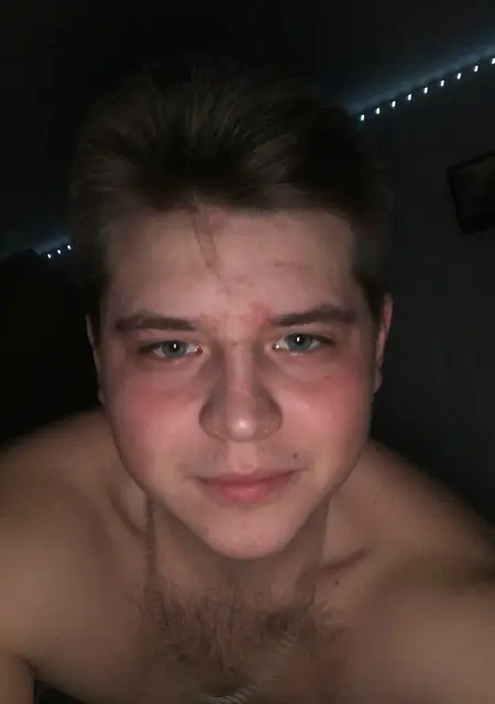 Валентин из Донецка, ищу на сайте знакомства без обязательств