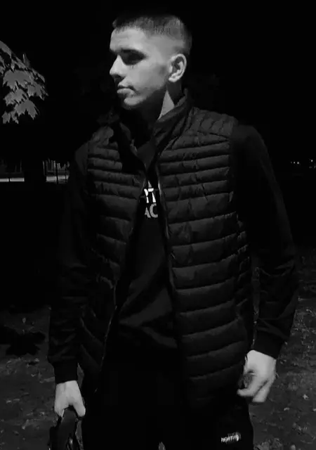 Дима з Харкова, мені 21 років, познайомлюсь для постійних стосунків