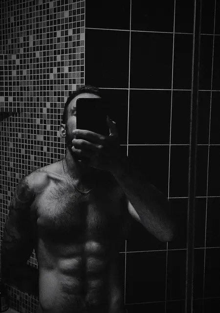 Vlad з Нетішин, шукаю на сайті знайомства на одну ніч