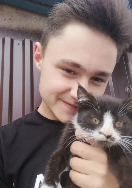 Я Abstergo, 23 років з Рівного, шукаю знайомство для постійних стосунків