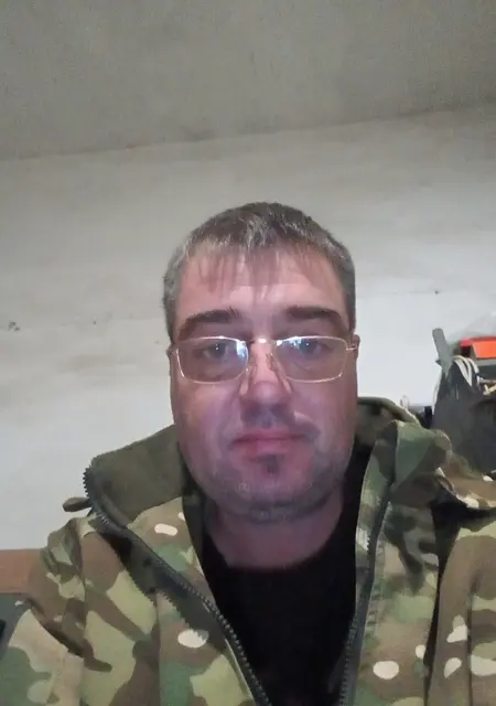 Jonny из Луганска, ищу на сайте приятное времяпровождение