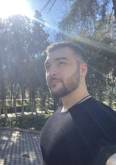 Valera из Тбилиси, ищу на сайте знакомства на одну ночь