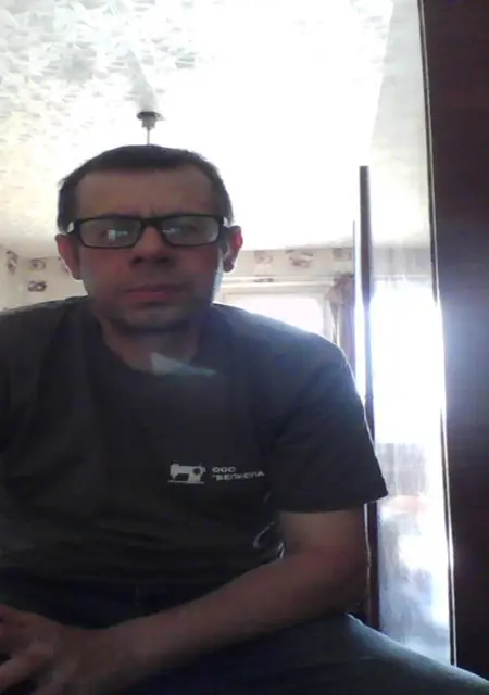 Я Sergey, 45, из Могилёва, ищу знакомства на одну ночь