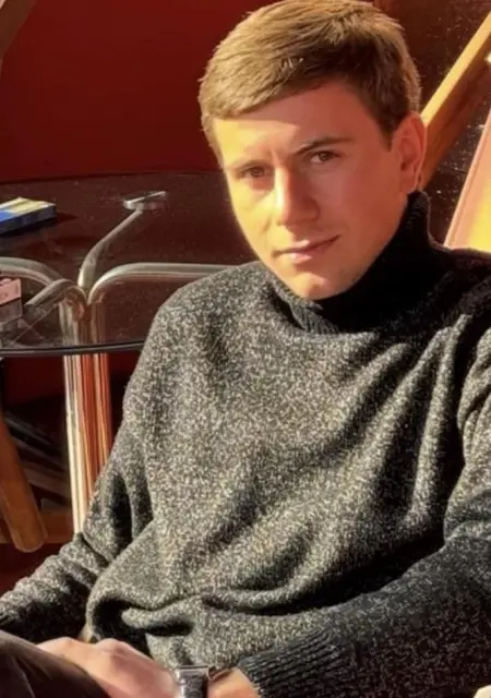 Alex из Гюмри, мне 21, познакомлюсь для общения