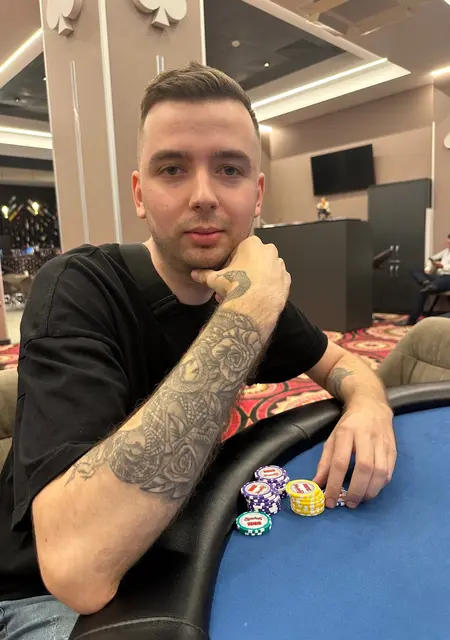 Арсений из Риги, ищу на сайте приятное времяпровождение