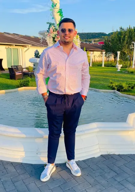 Rafael из Алба-юлия, мне 27, познакомлюсь для постоянных отношений