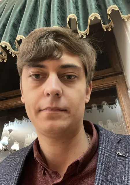 Денис из Херсона, ищу на сайте общение