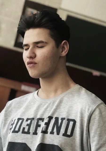 Дмитро з Черкас, шукаю на сайті знайомства без зобов'язань