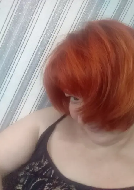 Елена из Кривого Рога, мне 44, познакомлюсь для вирта