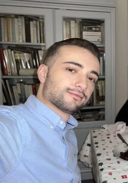 Я Romain, 28, из Парижа, ищу знакомство