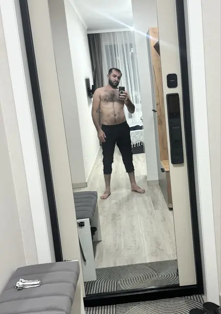 Tarxan из Амстердама, ищу на сайте знакомства на одну ночь