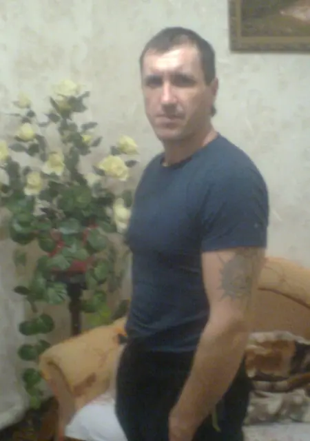 Я Oleg, 49, из Борисова, ищу знакомство для вирта