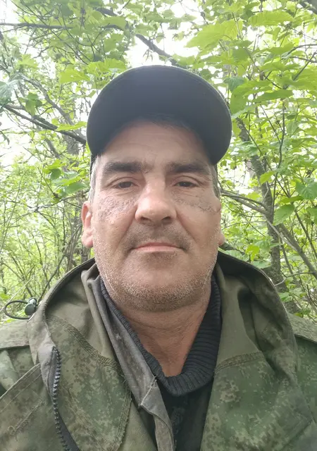 Я Сергей, 50, из Донецка, ищу знакомство для приятного времяпровождения