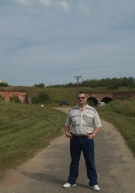 Я Alex, 61, знакомлюсь без обязательств в Лиде