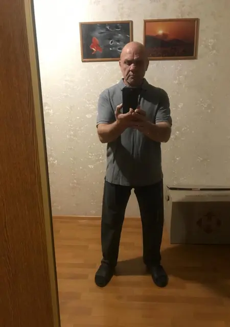 Геннадий из Киева, мне 50, познакомлюсь без обязательств