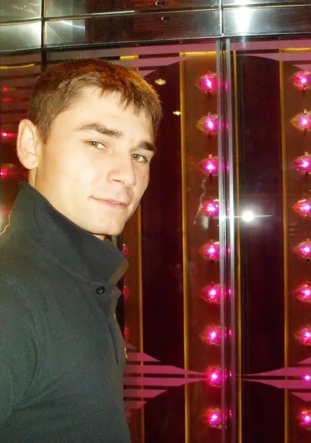 Александр из Боярки, ищу на сайте знакомства на одну ночь