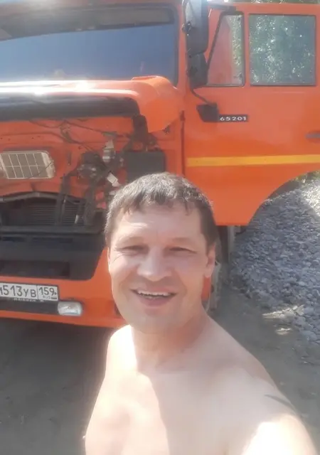 Тоша из Парижа, ищу на сайте общение