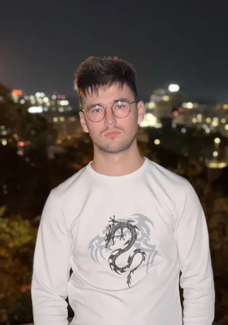 Я Diego, 21, знакомлюсь без обязательств в Чёске-будеёвице