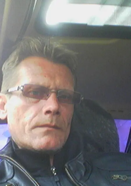 Александр из Черновцов, мне 56, познакомлюсь для общения