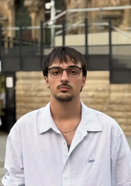 Soy Bohdan, 24 años, conociéndome para conversación virtual en Valencia