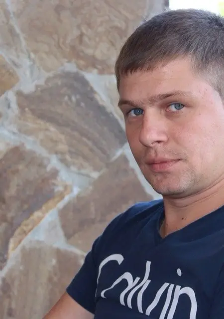 Я Игорь, 39 років з Кам'янське, шукаю знайомства без зобов'язань