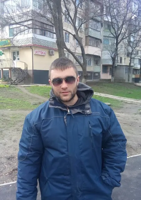 Я Сергей, 41, знакомлюсь без обязательств в Черновцах