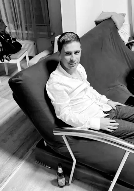 Богдан из Адлерсхоф, мне 34, познакомлюсь на одну ночь