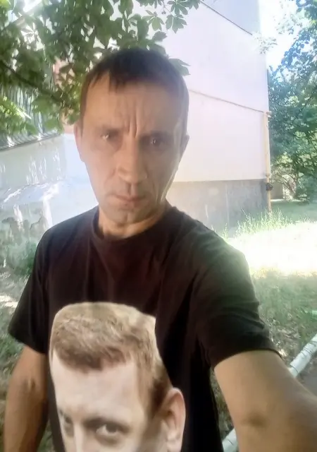 Сергей из Донецка, мне 20, познакомлюсь без обязательств