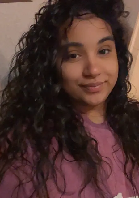 Stefania из Парижа, ищу на сайте общение