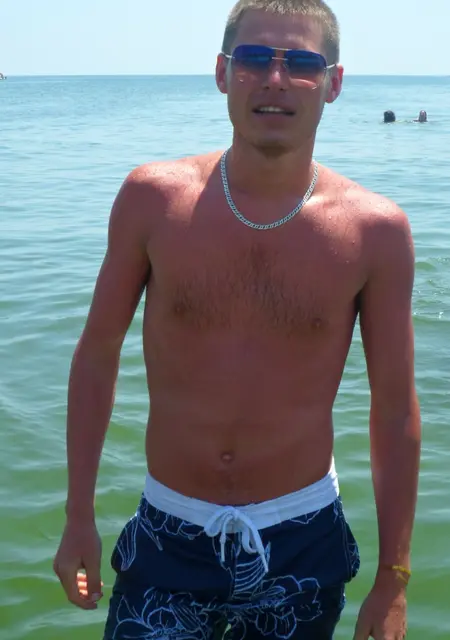 Я Сергей, 40 років, знайомлюсь на одну ніч у Львові