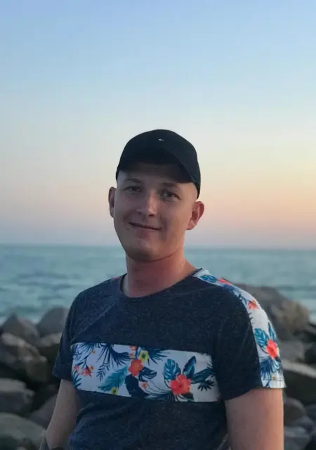 Назар з Вінниці, шукаю на сайті знайомства на одну ніч