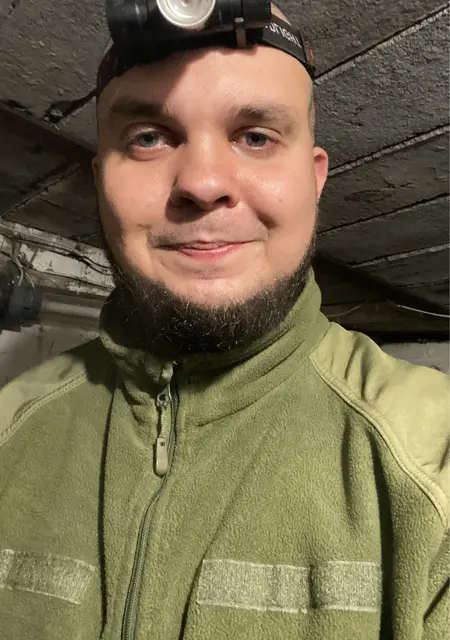 Vlad з Петропавлівка, мені 28 років, познайомлюсь без зобов'язань