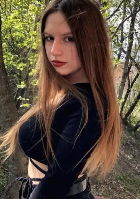 Настя з Рівне, шукаю на сайті дружбу