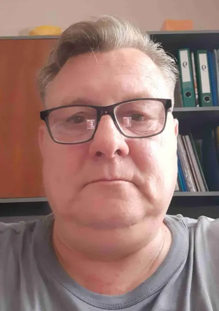 Я Александр, 53 років з Харкова, шукаю знайомство для постійних стосунків