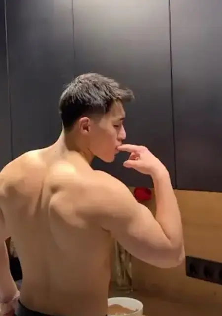 Саян из Бишкека, мне 26, познакомлюсь без обязательств