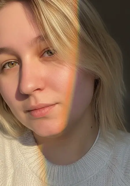 Flora из Франкфурта-на-майне, мне 26, познакомлюсь на одну ночь