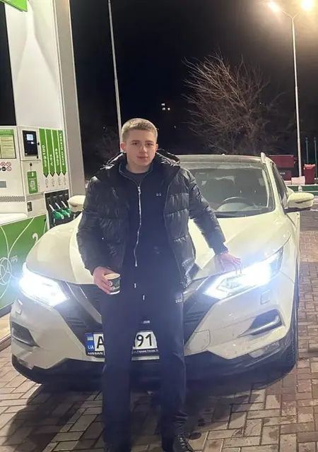 Я Аристарх, 18, знакомлюсь без обязательств в Киеве