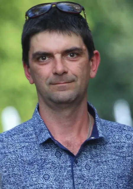 Denis из Коростеня, мне 41, познакомлюсь для приятного времяпровождения