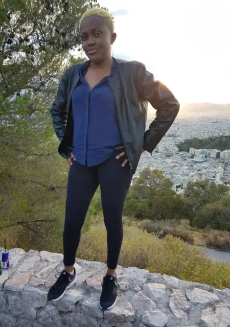 Я Seraphine, 38, знакомлюсь в Афинах