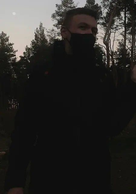 Андрій из Дубно, мне 23, познакомлюсь на одну ночь