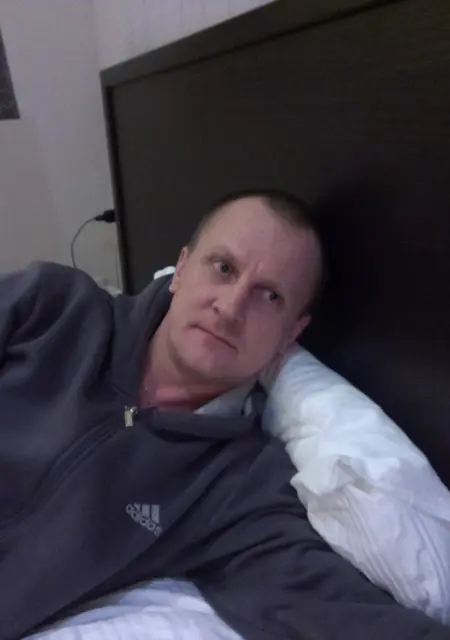 Serjik з Одеси, шукаю на сайті знайомства на одну ніч